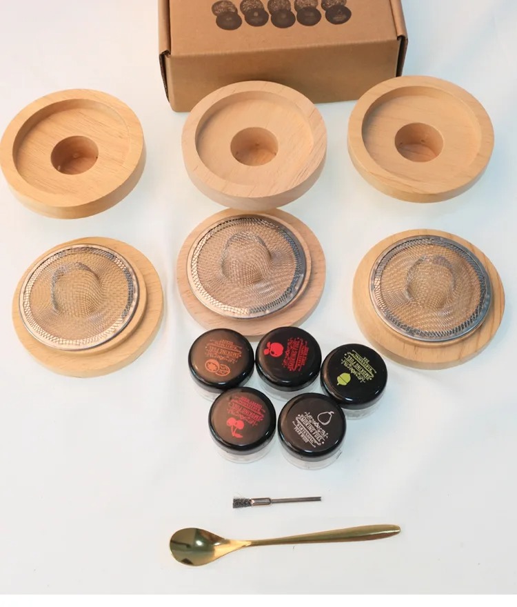 Cocktail Smoker Kit with 4 Natural Wood Flavors for Whiskey - Image 8